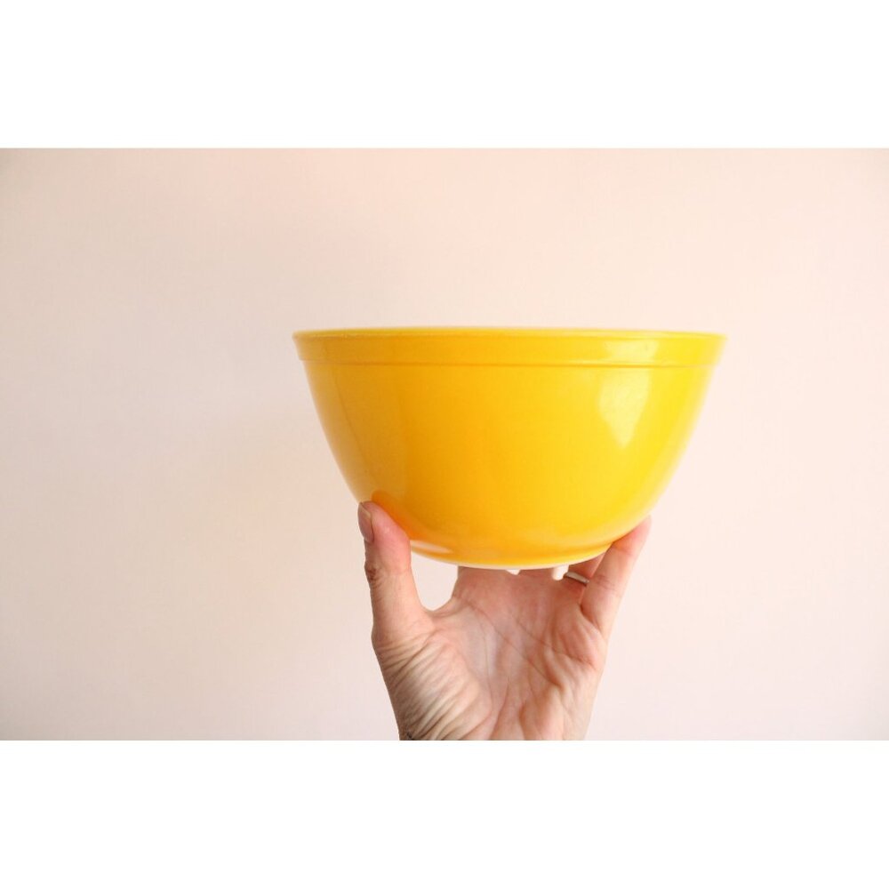 Vintage 1960s 1970s Pyrex #402 Yellow Daisy Mixing Bowl,1.5 Quart Retro Kitchen - Picture 2 of 10